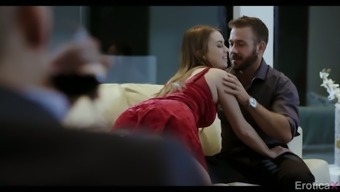 Ebony Χρυσό ντους πορνό