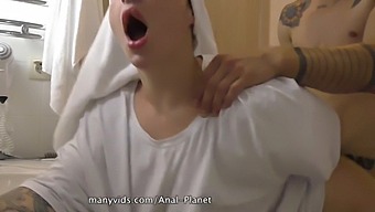 Please, Lad Være Med At Sluge Min Sæd! (Kom Og Spis)