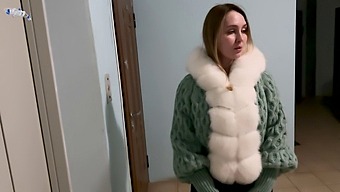 Verified Amateurs: Best Friend'S Mature Mom'S Hospitable Ass