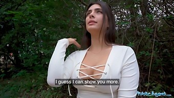 Tru Kait'S Outdoor Adventure With A Well-Endowed Agent In Public View